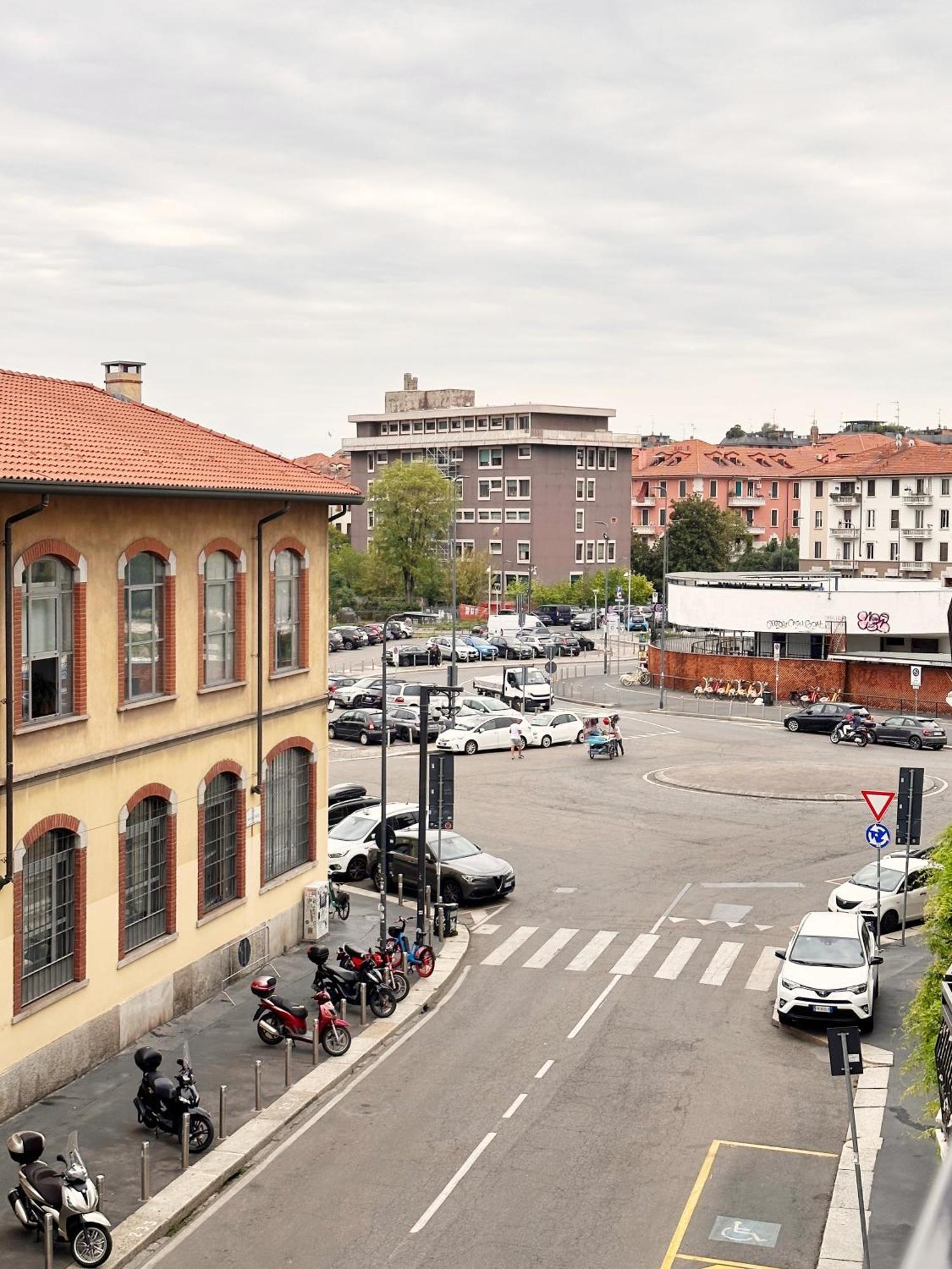 P&D Apartments Navigli Via Paoli Milan Exterior photo